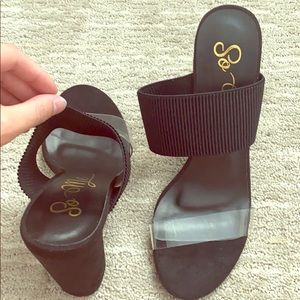 So Me black heels